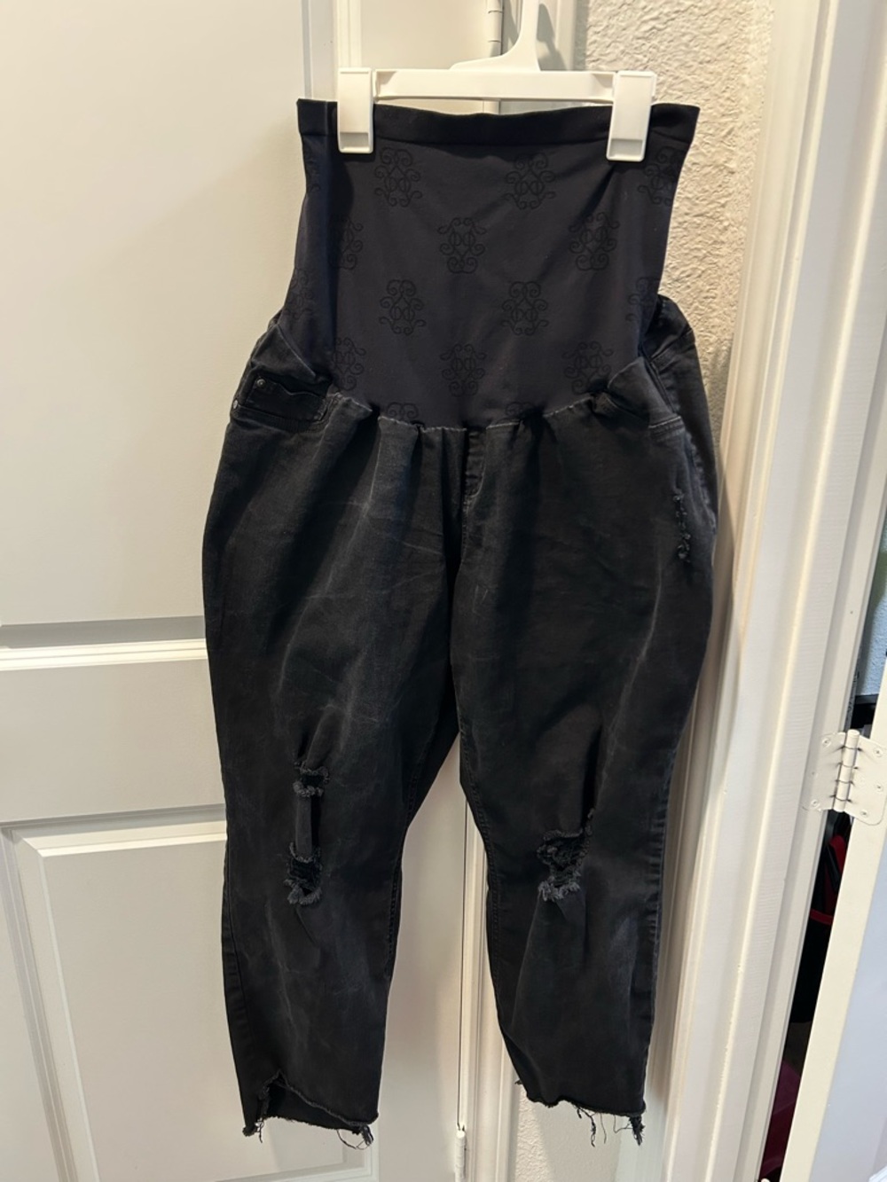 Motherhood Maternity Black Overbump Distressed Jeans